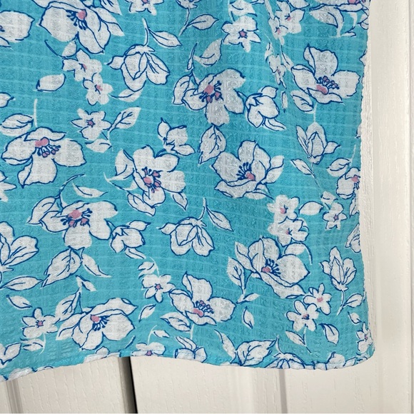 Draper James Blouse Top Women’s M Blue Floral Seersucker Smocked Relaxed Lined - Picture 4 of 15